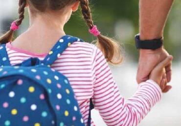 Il ritorno a scuola di tua figlia si sta rivelando molto più faticoso di quanto ti aspettavi? E’ molto probabile che sia una bambina (o una ragazza) altamente sensibile